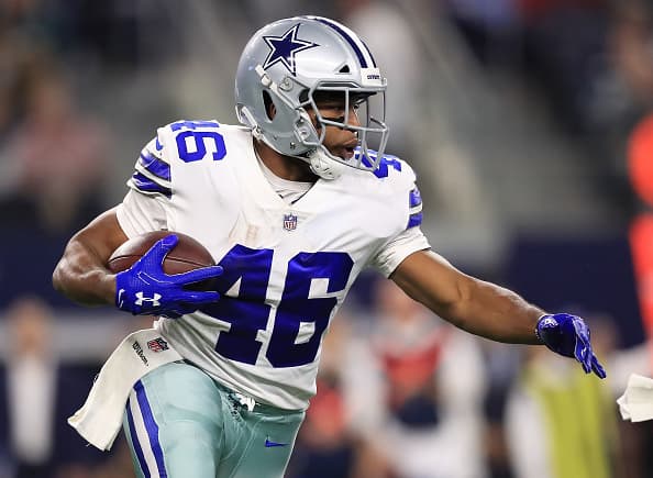 Alfred Morris ocupó el lugar de Elliott. En 17 acarreos sumó 91 yardas pero no pudo llegar a las diagonales.