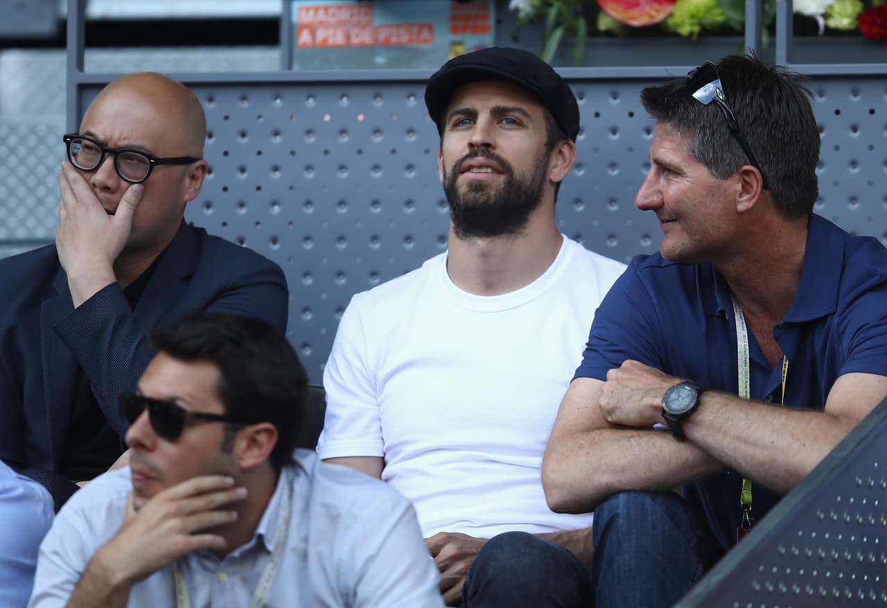 MADRID, SPAIN - MAY 09: Gerard Pique of Barcelona watches play during day four of the Mutua Madrid Open tennis at La Caja Magica on May 9, 2017 in Madrid, Spain. (Photo by Julian Finney/Getty Images)