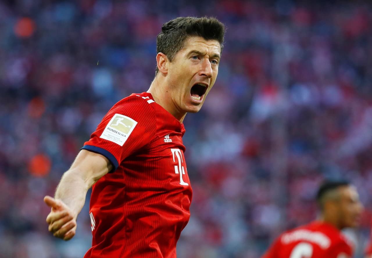 6. 
<b>Robert Lewandowski, Bayern Múnich </b>con 22 goles, 44 puntos.