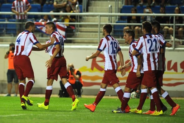 José Giménez hizo el segundo del Atlético aprovechando un rebote .