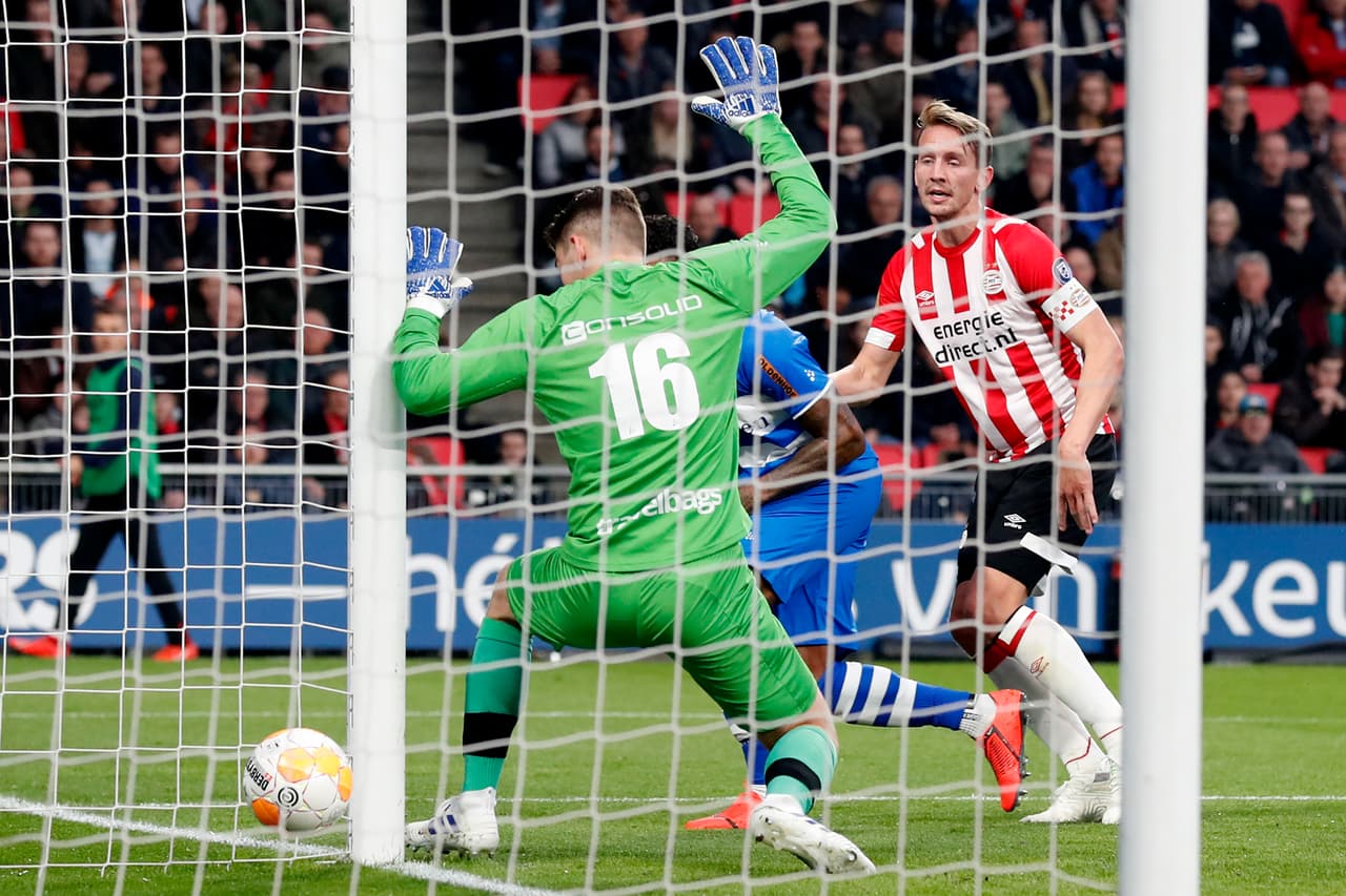 Fue al minuto 77 cuando apareció el Chucky con un centro desde el tiro de esquina para que De Jong conectara por el segundo palo de cabeza.