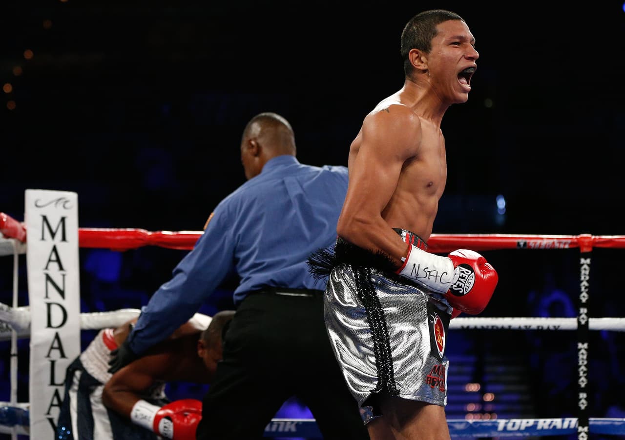El 'Alacrán' Berchelt defenderá su corona supermosca ante Takashi Miura en California