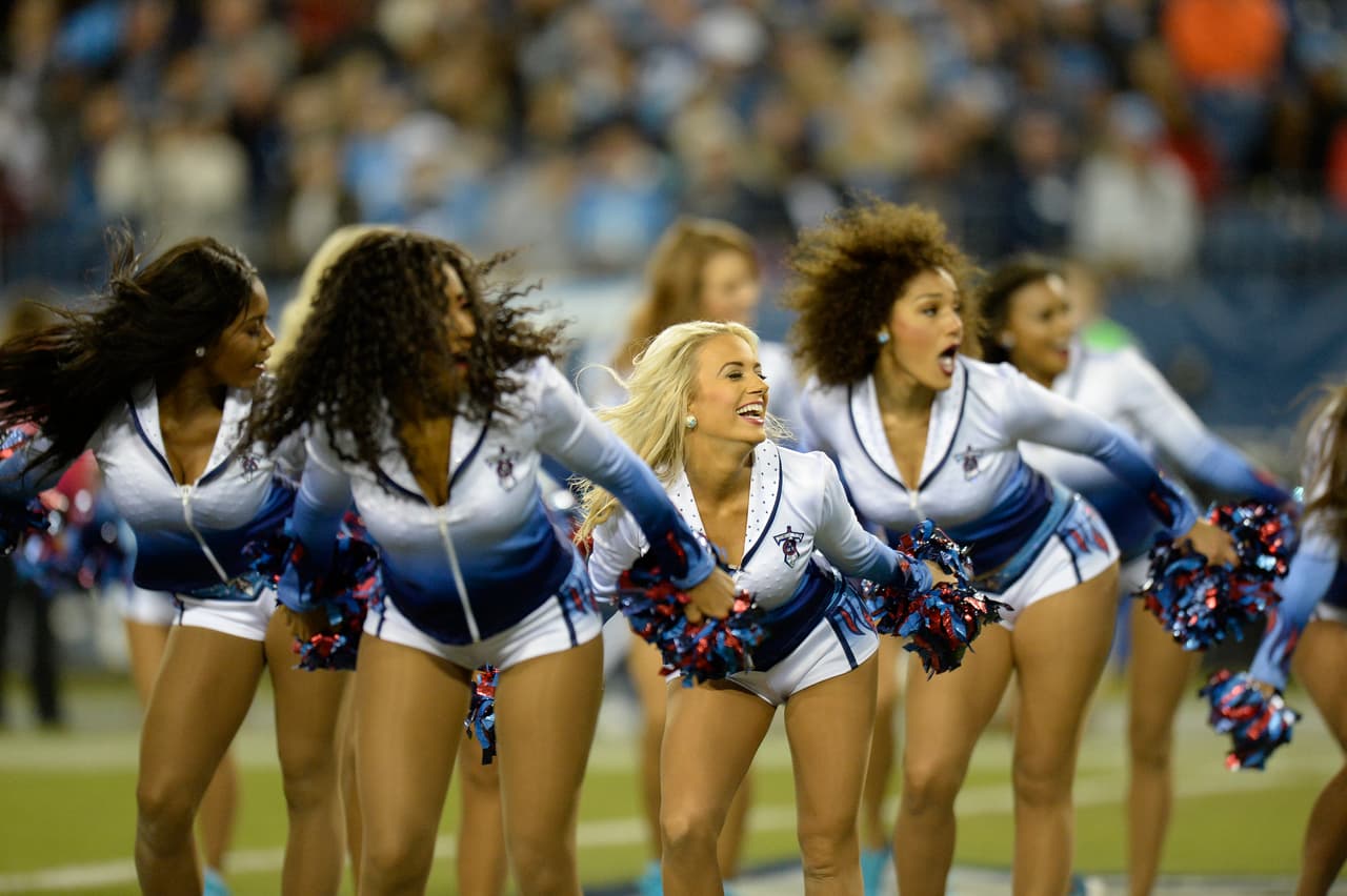 Son hermosas, tienen energía y sus bailes le dan alegría al ambiente en los estadios de la NFL: sin duda, las porristas tienen un papel muy especial para el espectáculo del fútbol americano.