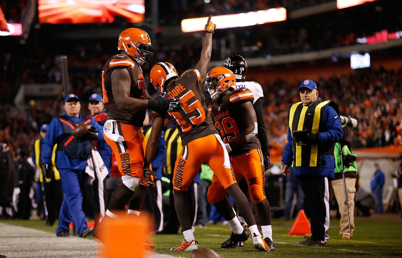 Dramático duelo se vivió en Cleveland donde los Ravens sacaron el partido 33-27 a los Browns. Checa las mejores tomas de este duelo de Lunes por la Noche.