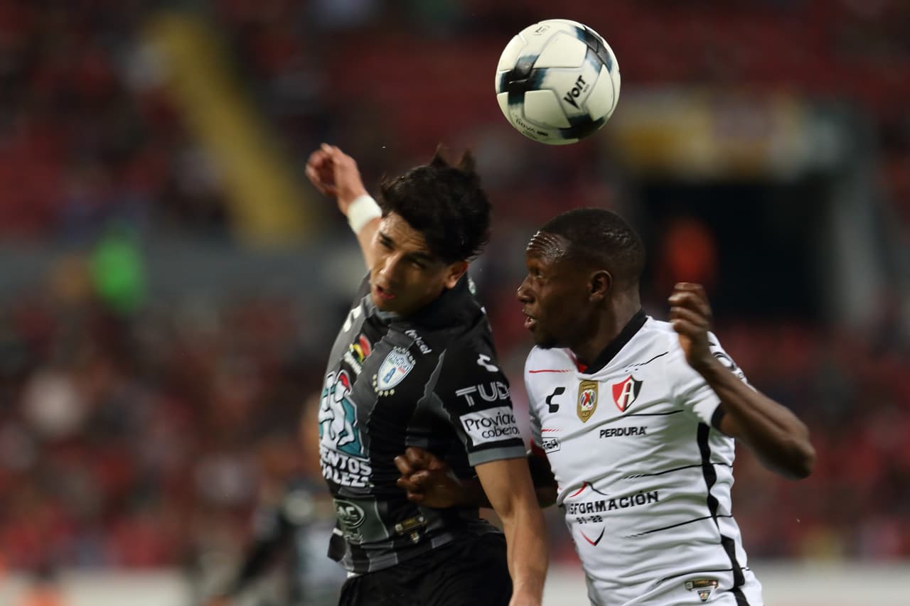 Con solitario gol de Roberto de la Rosa en los últimos minutos, Pachuca le pegó al campeón Atlas y de paso se metió como nuevo líder del Grita México Clausura 2022.