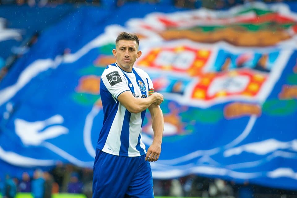 Héctor Herrera: el experimentado mediocampista también estaría desde el inicio buscando un triunfo en el Dragao y esperando que las Águilas resbalen frente al Santa Clara.