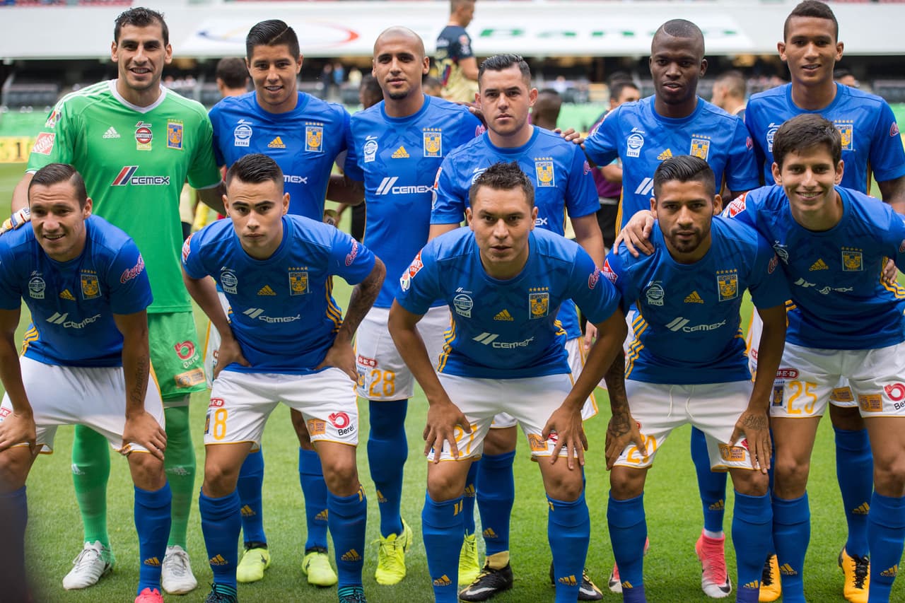 Y este fue el que usó Tigres: Nahuel; Jiménez, Ayala, Meza, Rodríguez, Acosta, Dueñas, Aquino, Damm, Zelarayán, Valencia.