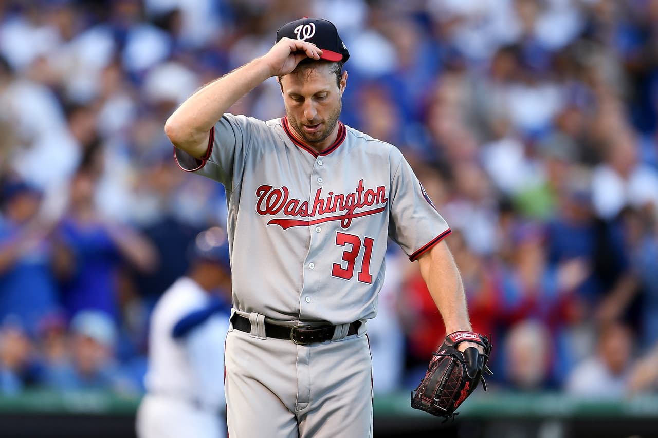 Por los Nationals, Max Scherzer tiró un juegazo aunque este no fue suficiente. El diestro mantuvo un sin hit ni carrera hasta la séptima entrada.
