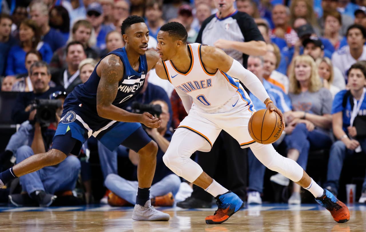 Un triple de Andrew Wiggins cuando el tiempo expiraba le dio un triunfo a los Timberwolves con pizarra de 115-113 sobre el Thunder.