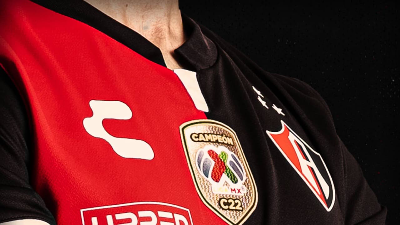 Atlas presenta su nueva playera