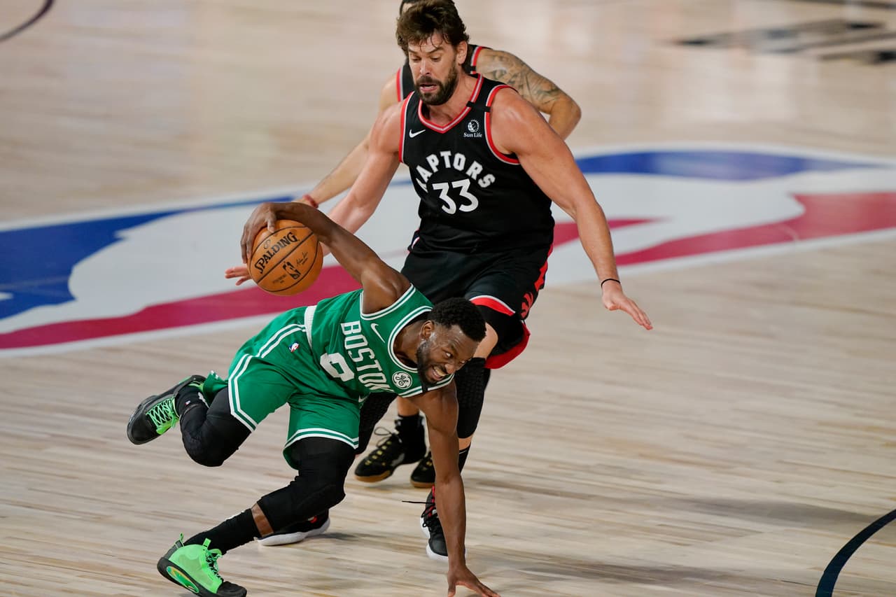 Los Toronto Raptors pegan por primera vez y se imponen a los Celtics 104-103.