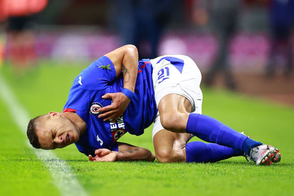 Cruz Azul pierde su ‘Cabecita’ ante León