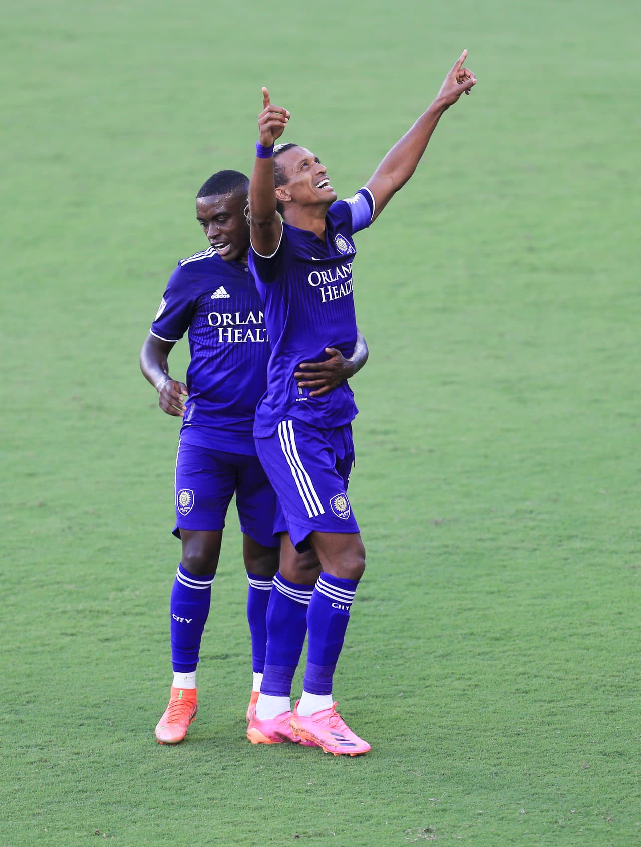 Abrió la cuenta Nani, con un gol de mucha calidad.