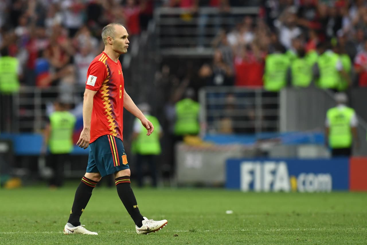 Andrés Iniesta (España) - La decepcionante presentación de la Roja también fue el final del mítico mediocampista como jugador de la selección. Jugó 131 partidos y marcó 13 goles, el más importante fue en la final de Sudáfrica 2010 ante Holanda para conseguir el título. También ganó dos Euros.