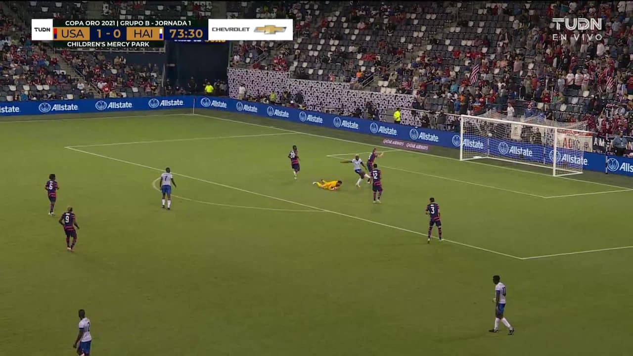 ¡TIRO ATAJADO! disparo por Stéphane Lambese.