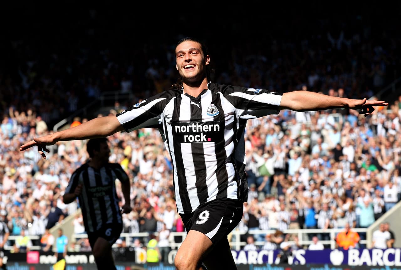 Andy Carroll, canterano del Newcastle, regresa a casa.