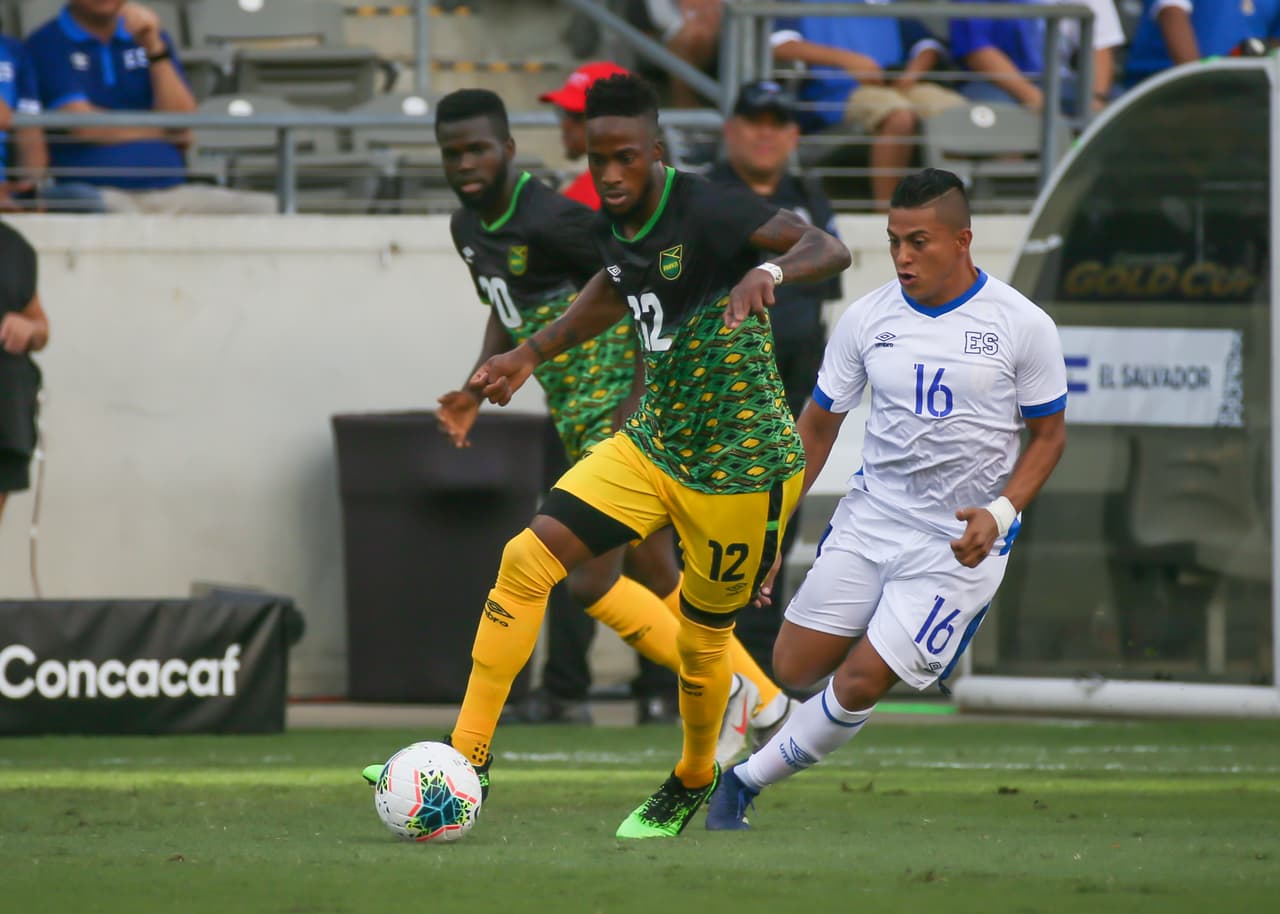 El Slavador y Jamaica serían beneficiados con el empate y así lo firmaron tras empatar sin goles en Houston. Ambas selecciones están cerca de clasificar a Cuartos de Final.