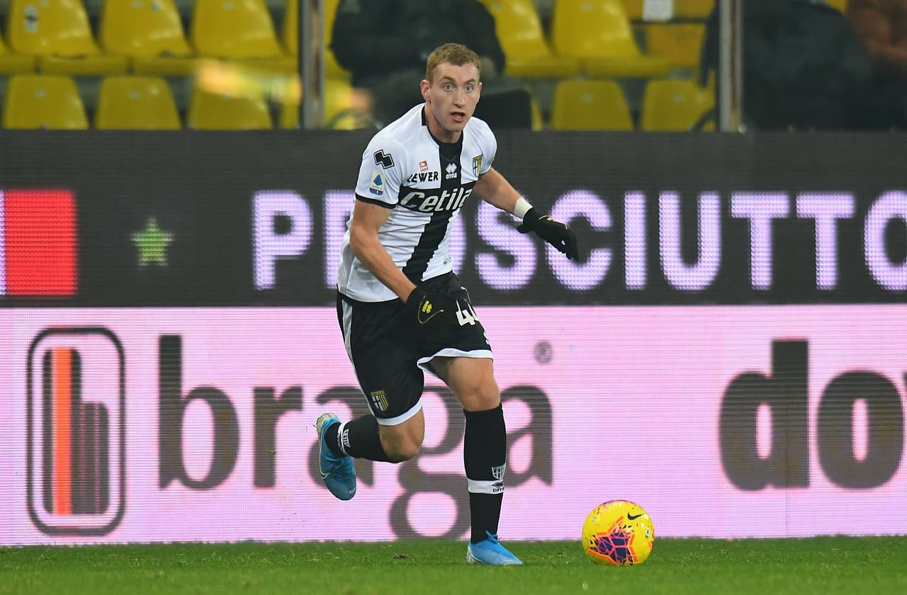 Dejan Kulusevski. La joven promesa de Juventus está de préstamo en Parma, donde acumula 469 minutos en la Serie A y un gol. Atalanta recibió de Juventus 38.8 millones de dólares por el extremo derecho.