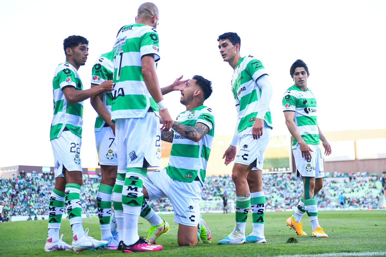 El argentino poco a poco ha recuperado la estima de la gente en Torreón con goles.