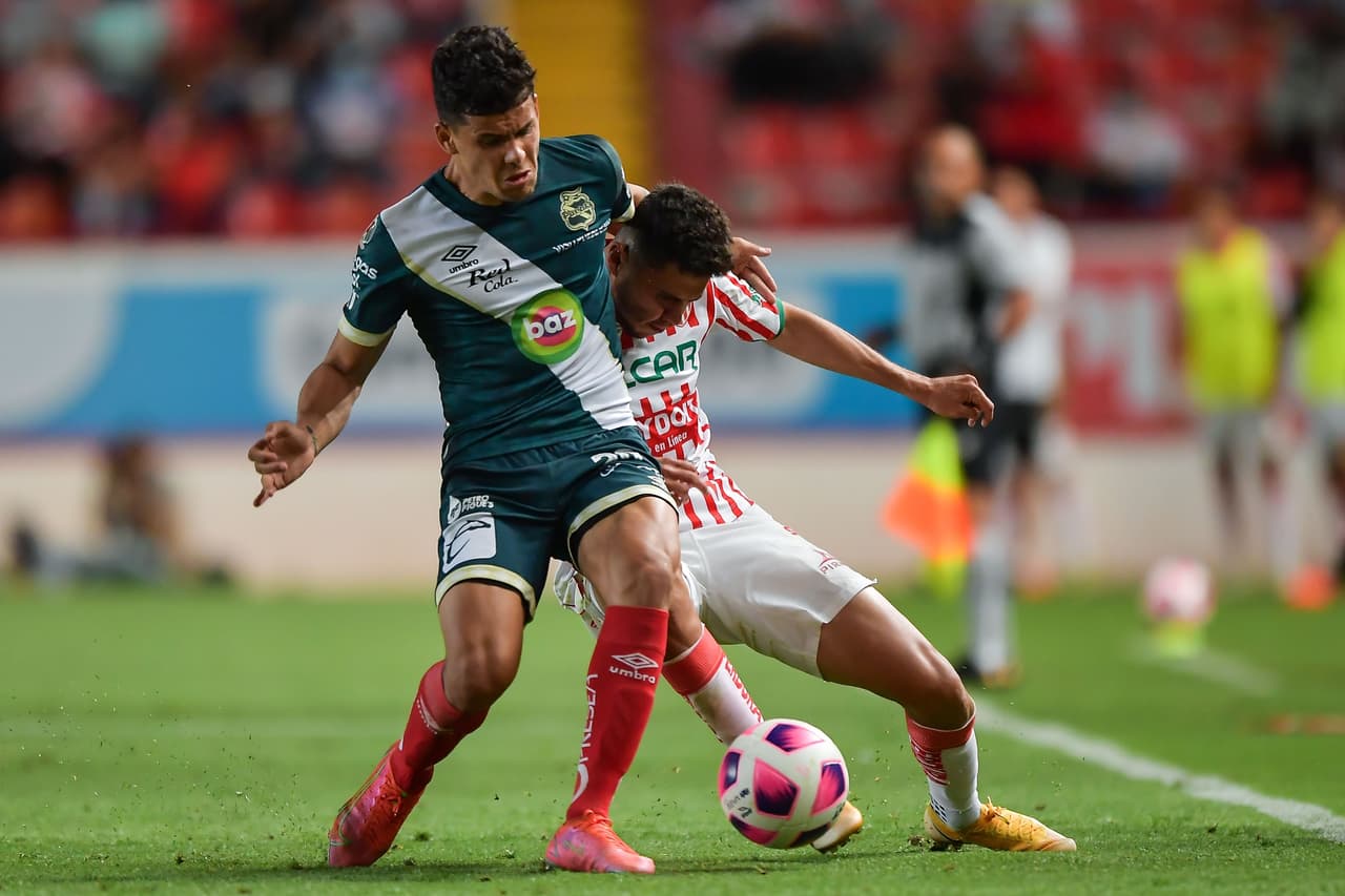 Guillermo Martínez anota al minuto 87 y hace que puebla se lleve los puntos en la victoria 0-1 sobre Necaxa.