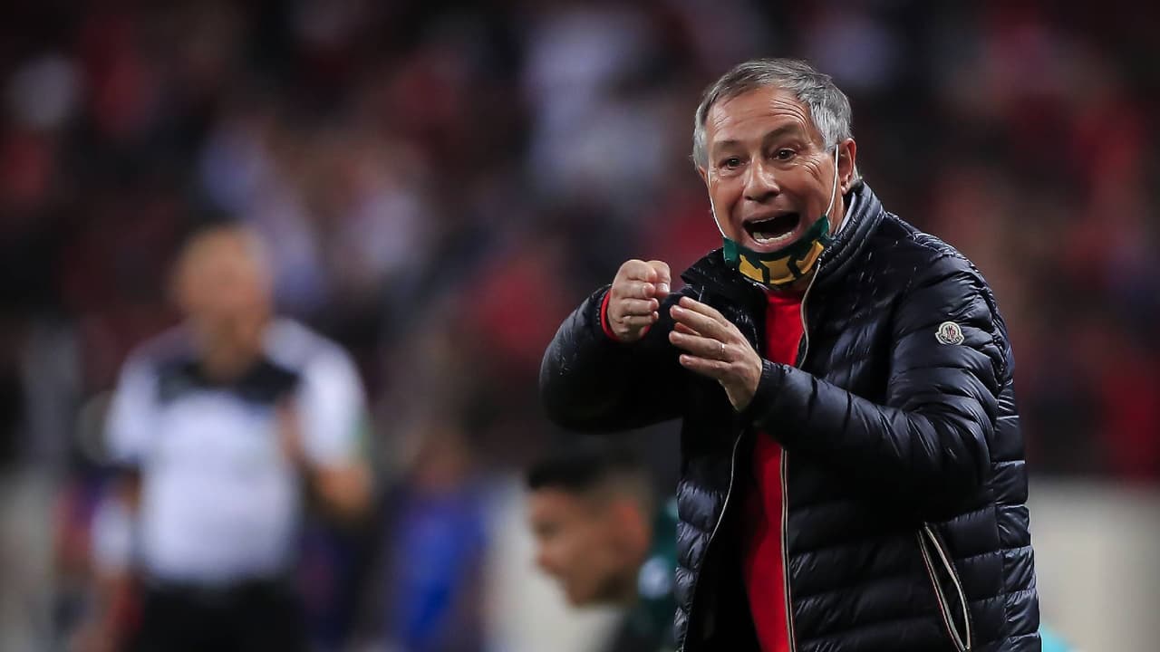 Ariel Holan admite que a León le "va a costar el arranque"