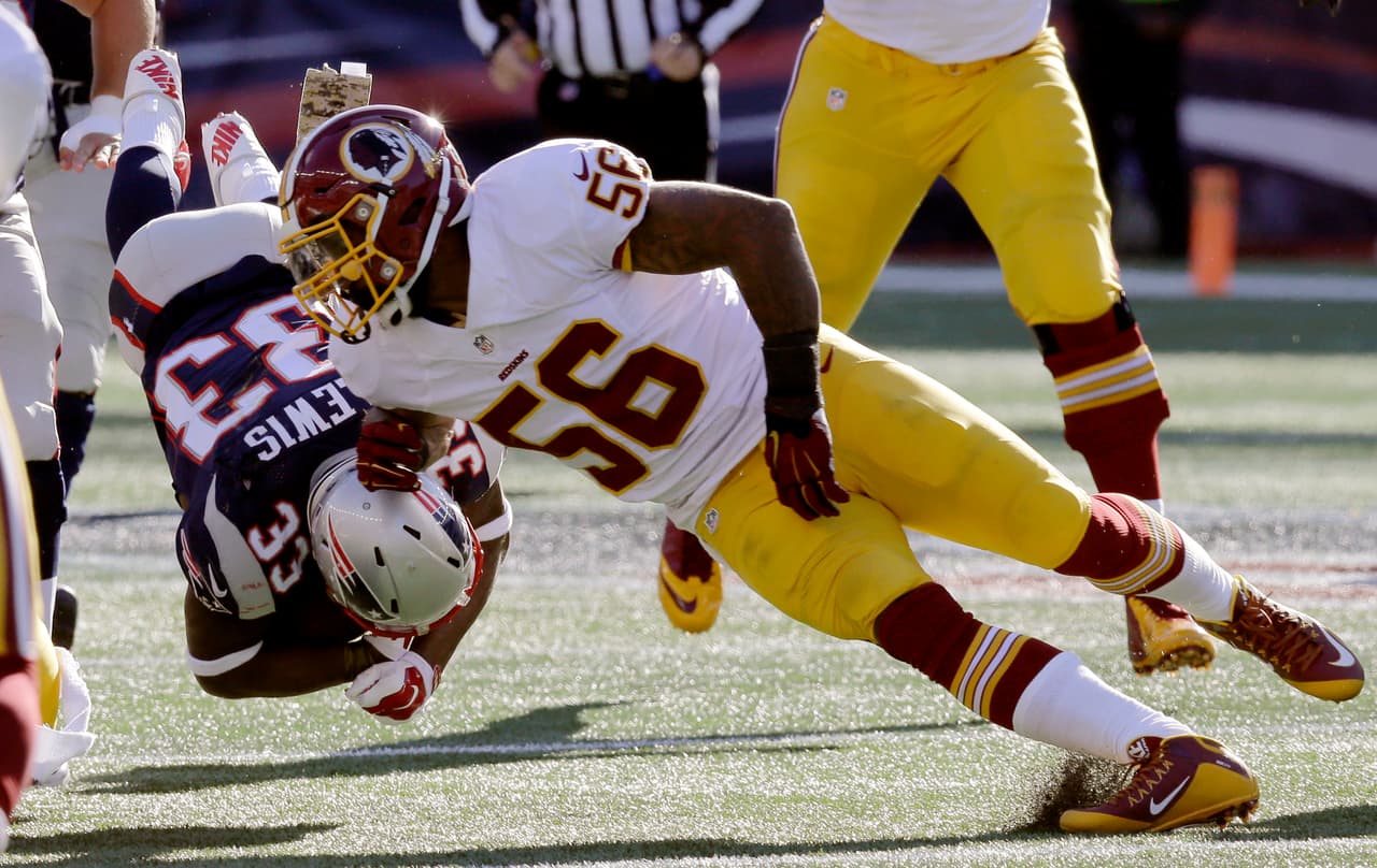 Los Patriots arrollaron a los Redskins 27-10 para mantener la racha ganadora de 8-0 en la temporada. Checa las mejores tomas del partido.
