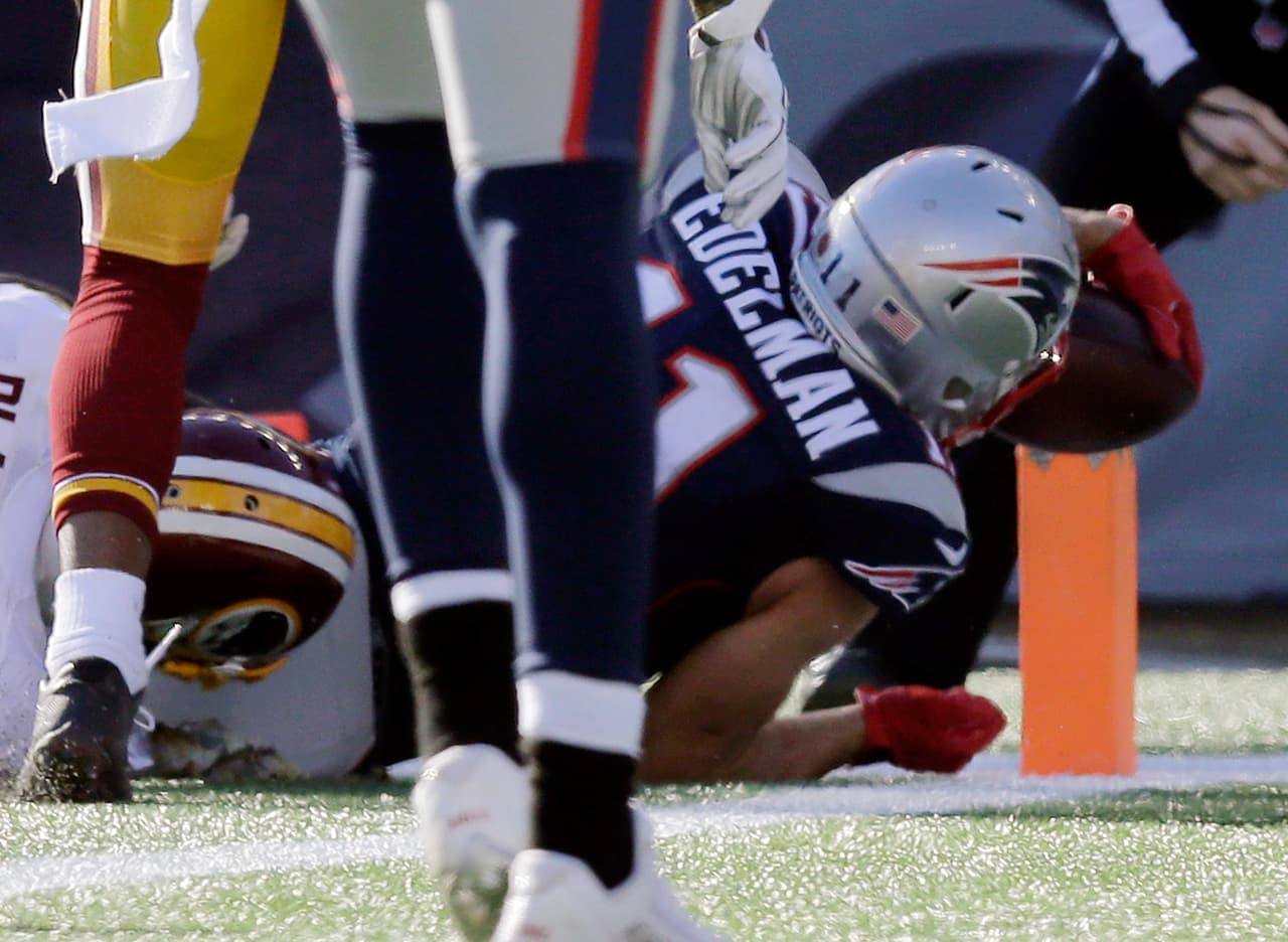 Los Patriots arrollaron a los Redskins 27-10 para mantener la racha ganadora de 8-0 en la temporada. Checa las mejores tomas del partido.