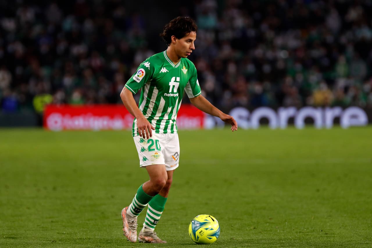 Lainez regresa a un convocatoria del Betis; va ante el Atlético