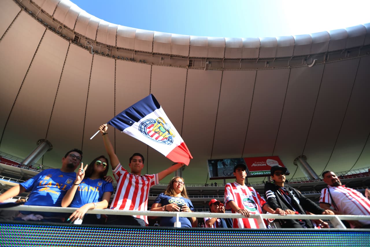La afición del Rebaño Sagrado salió contenta, luego de un valioso triunfo sobre el campeón del futbol mexicano.