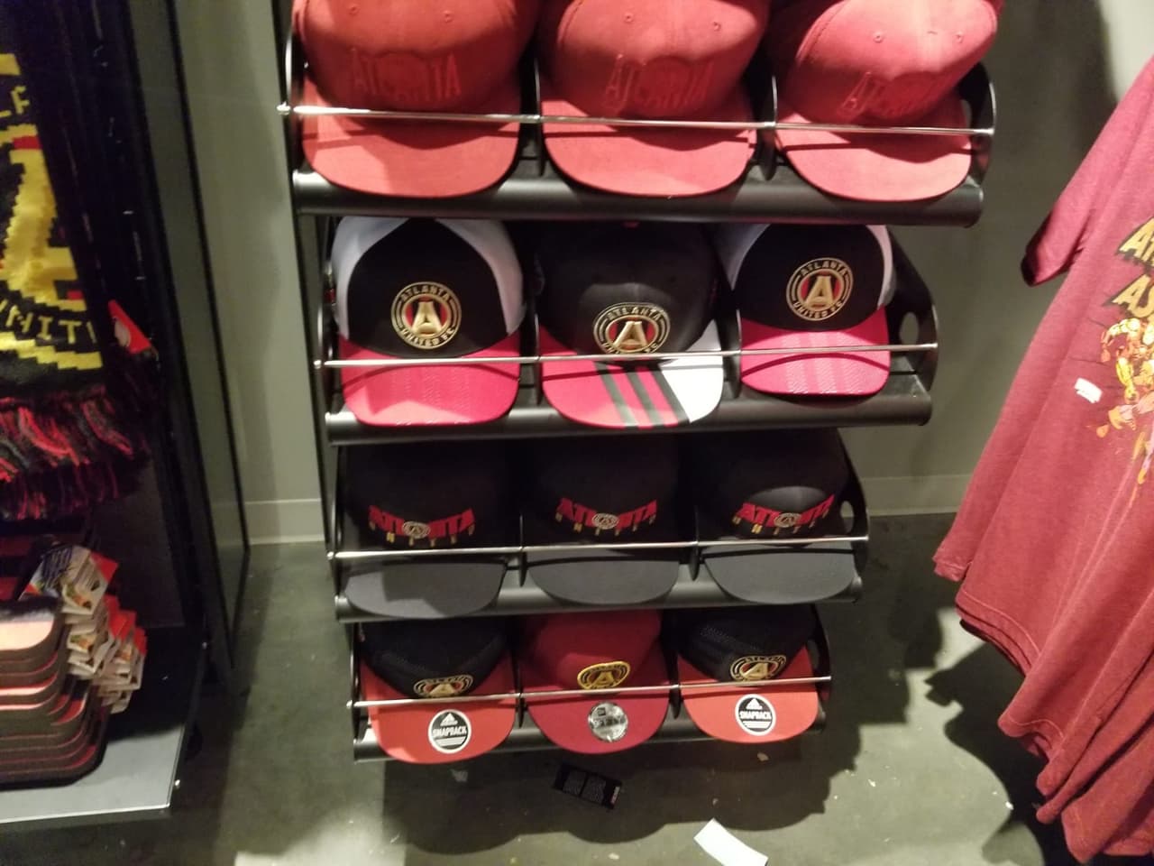 La tienda del Atlanta United ofrece una gran variedad de opciones para sus fans en esta ocasión especial.