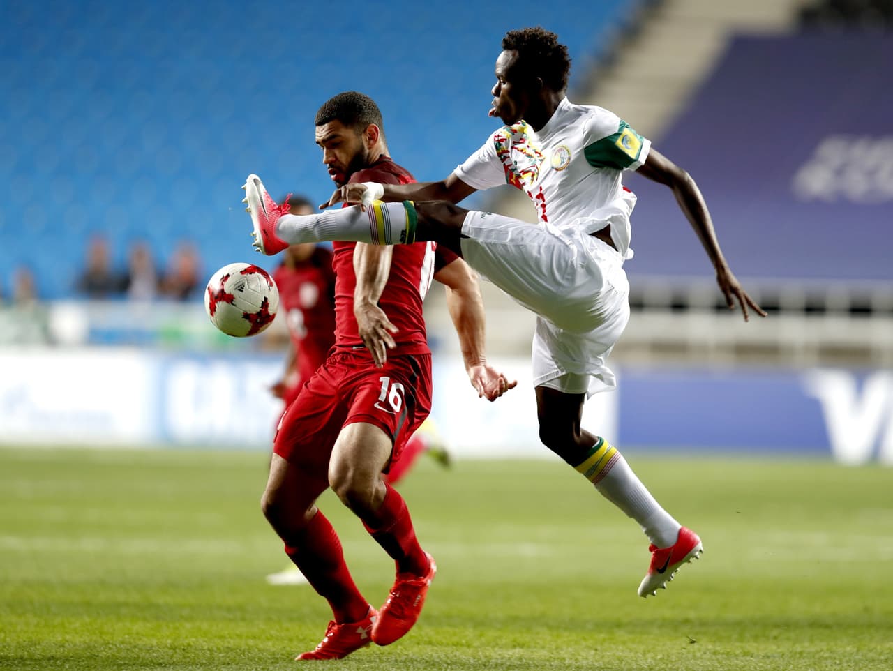 Senegal ganó su primer partido 2-0 contra Arabia Saudita, perdió 1-0 contra Estados Unidos y empató sin goles contra Ecuador, que terminó eliminado.