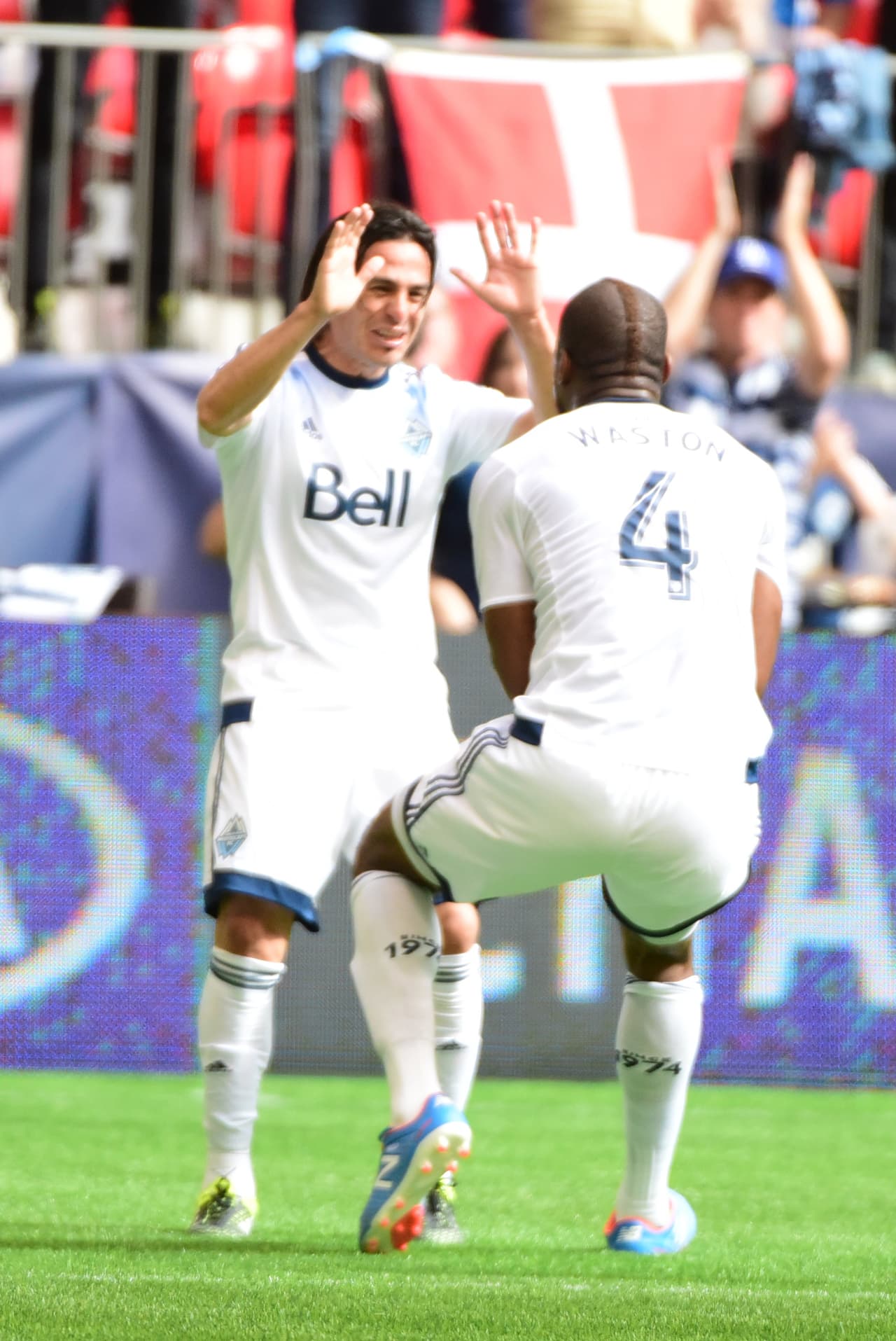 Vancouver Whitecaps vence 3-1 a SJ Earthquakes