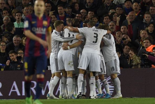 Real Madrid reaccionó en el momento justo para no dejar actuar al Barcelona, quien con la ventaja y el tiempo a su favor podría haber contragolpeado de lleno en el resto del juego.