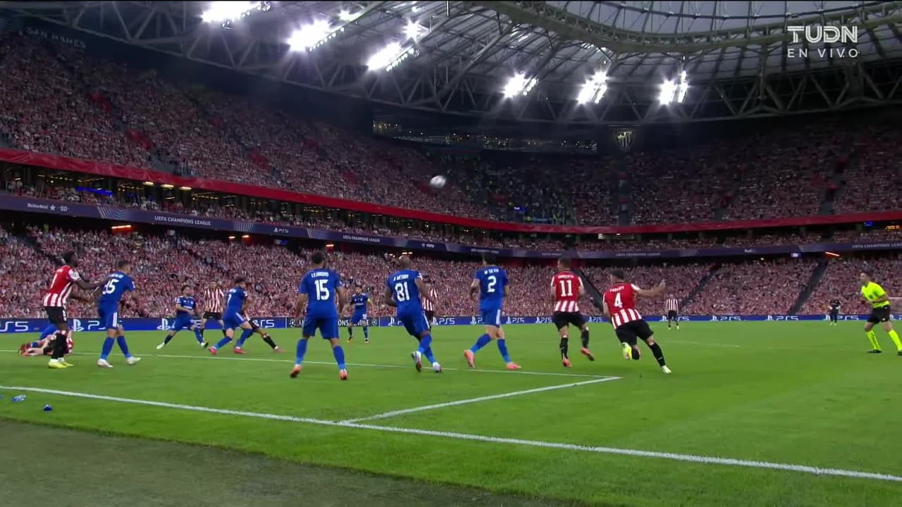 ¡TIRO ATAJADO! disparo por Gorka Guruzeta.