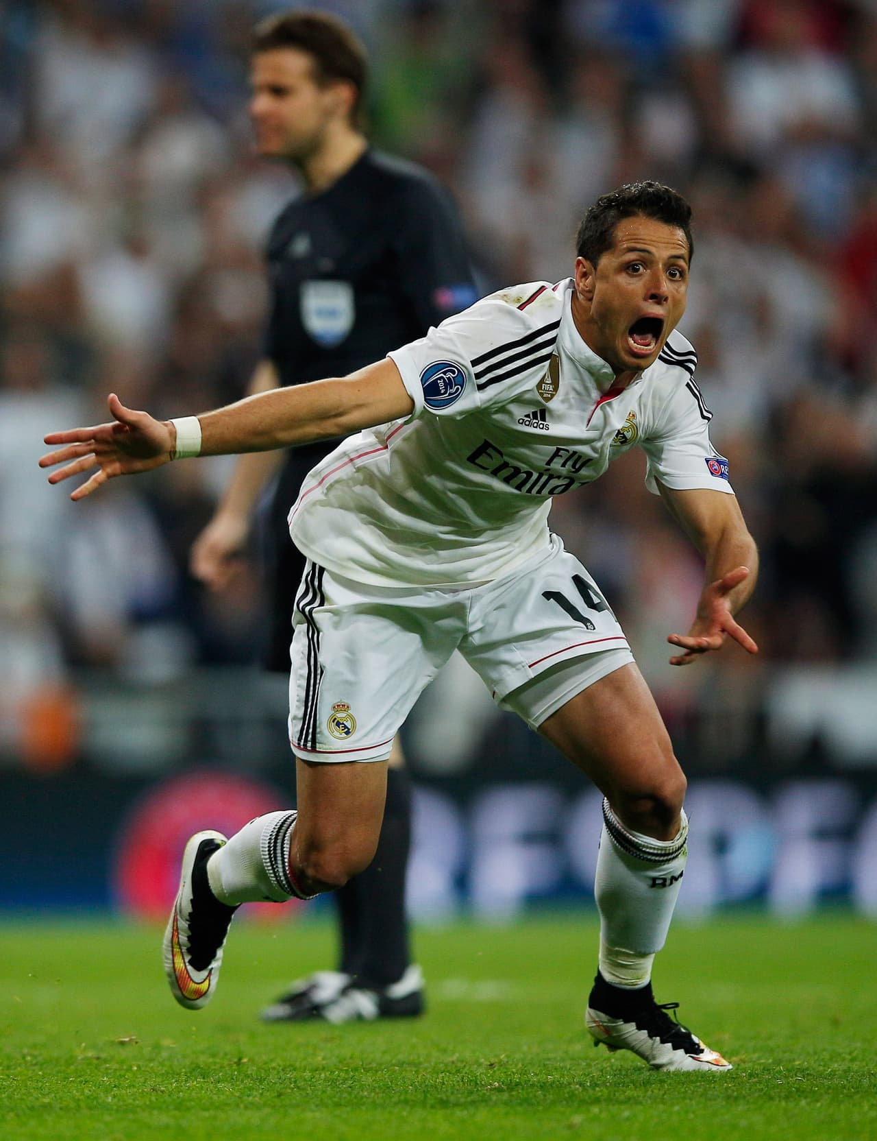 En medio de la incredulidad por la grandeza del momento, 'Chicharito' lanzó su grito de gol en una celebración que le dio la vuelta al mundo.