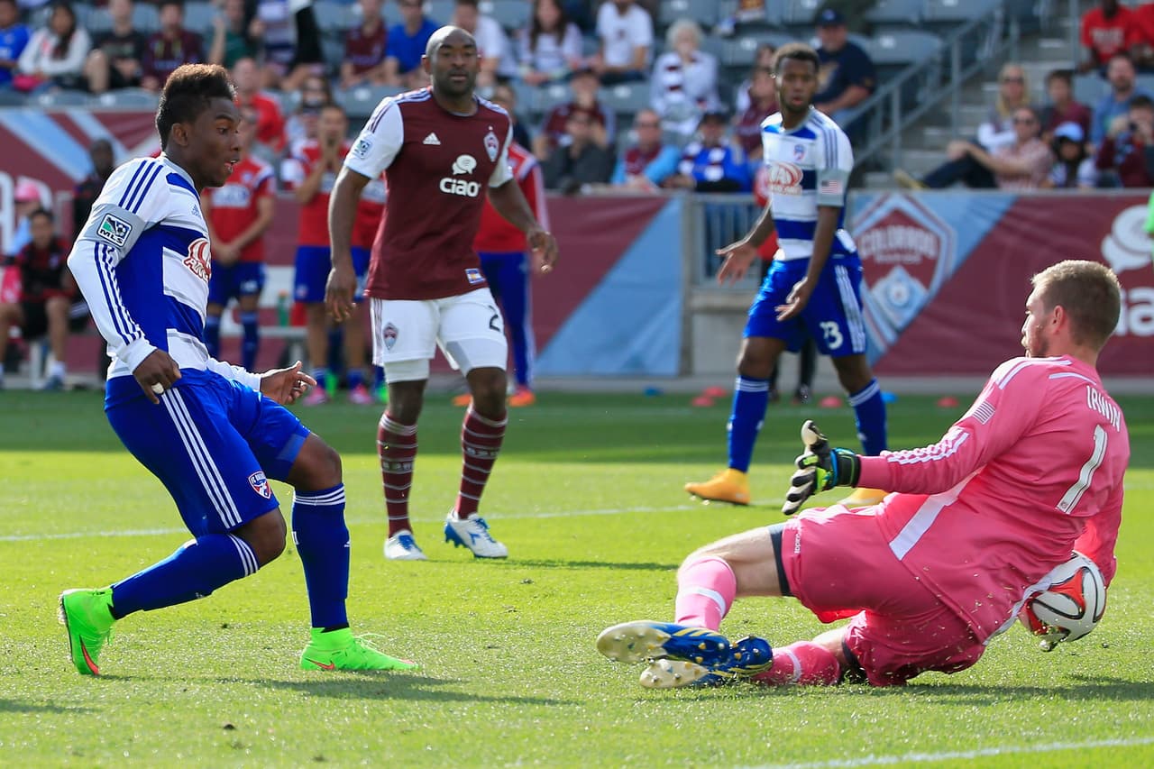 En el mediocampo Benny Feilhaber (Sporting Kansas City), Fabián Castillo (FC Dallas), Dax McCarthy (New York Red Bulls), Ethan Finlay (Columbus Crew SC). La delantera estuvo compuesta por los mencionados Giovinco, Kamara y Keane.