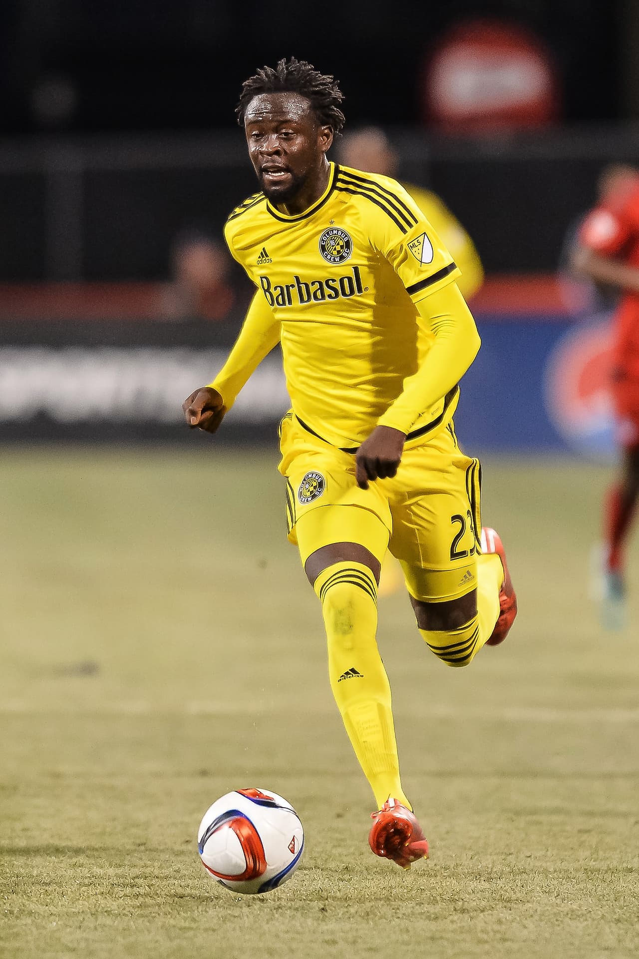 Un par de delanteros más de gran valía para sus clubes en este 2015 fueron Kei Kamara, de Sierra Leona, y Robbie Keane, de Irlanda. El primero ayudó a Columbus Crew a llegar a la final y que sumó en total, temporada regular y playoffs, 26 goles.