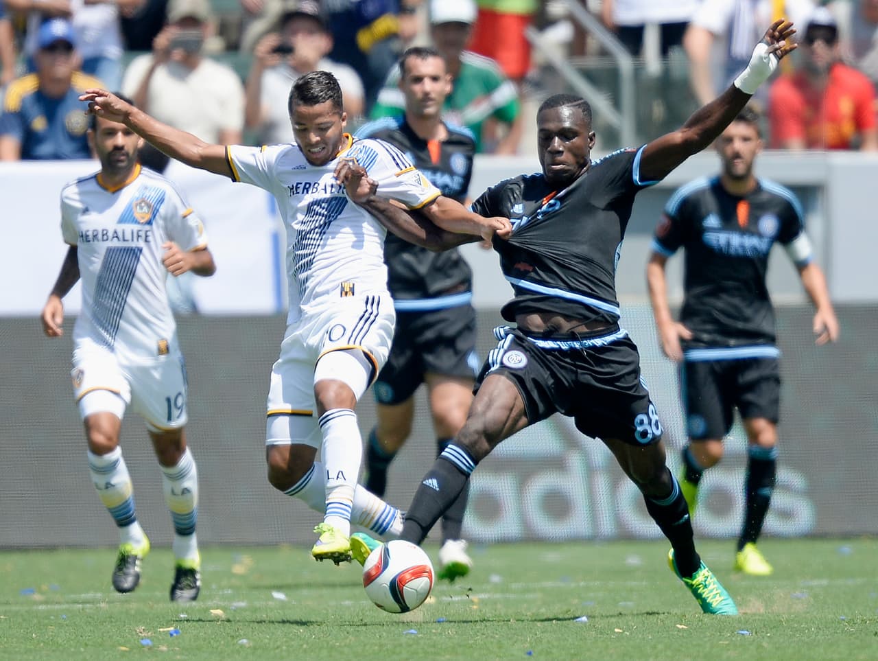 También llegaron el inglés Steven Gerrard y el mexicano Giovani dos Santos al LA Galaxy. El italiano Sebastian Giovinco y el estadounidense Jozy Altidore arribaron al Toronto FC. Ya durante el torneo el marfileño Didier Drogba se agregó al Montreal Impact.