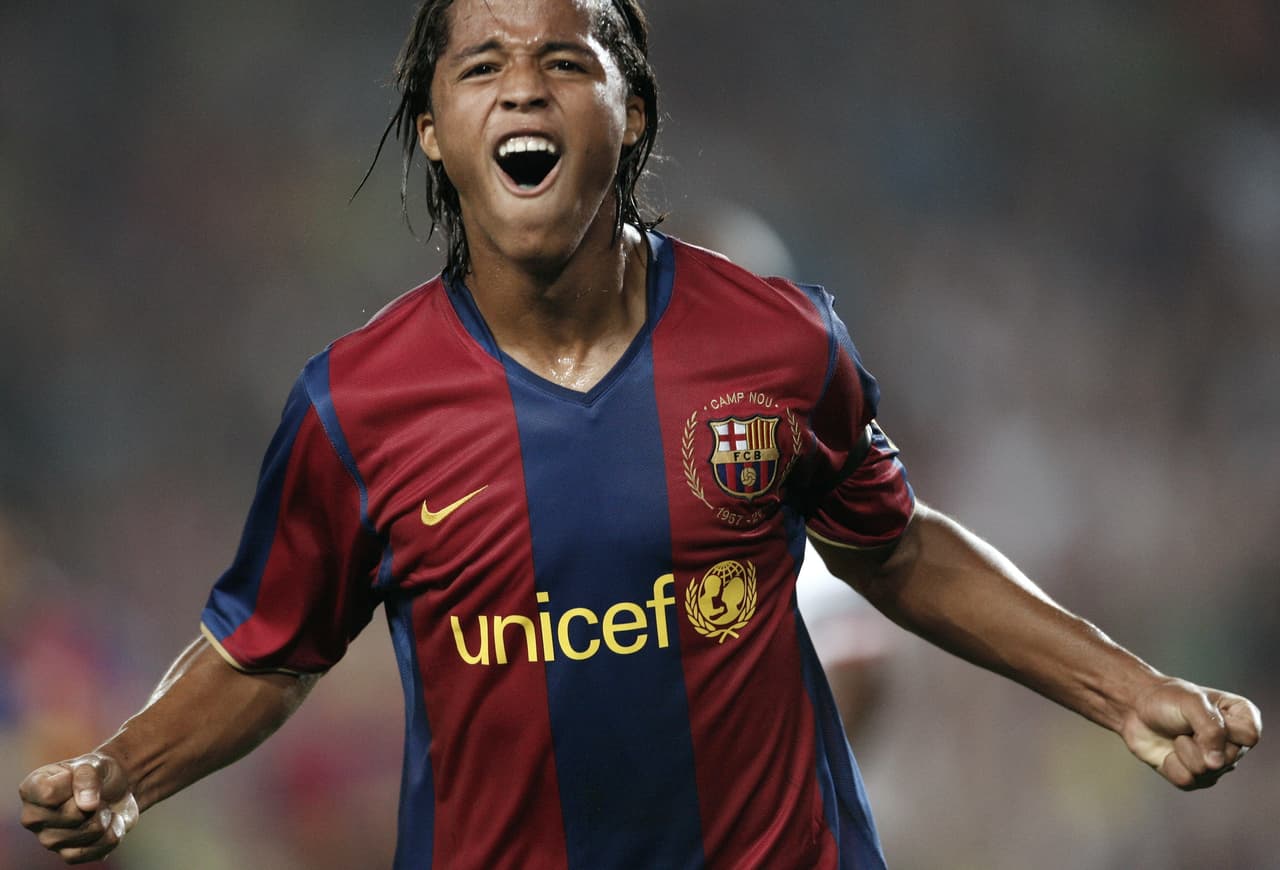 Giovani Dos Santos. La promesa mexicana jugó una temporada en Barcelona y una en Mallorca; del 2007 al 2008 y de 2012 al 2013, respectivamente. En el lapso intermedio jugó en Inglaterra y Turquía.