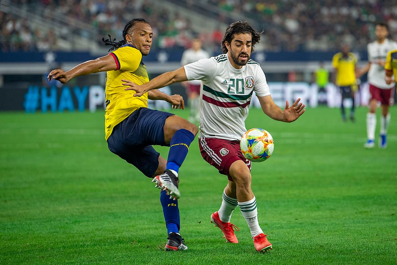 México no se desesperó y siguió con su convicción futbolística, fruto de ello encontró el gol de la victoria.