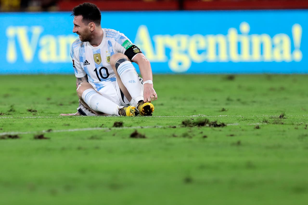 El encuentro no fue fácil para Messi.