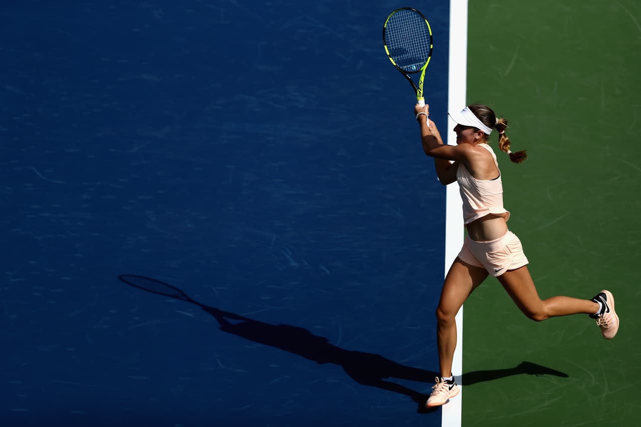 La estadounidense Catherine Bellis ha sorprendido al tenis mundial a sus 18 años, a pesar de que se despidió temprano tras perder contra la bielorrusa Victoria Azarenka 3-6, 0-6.