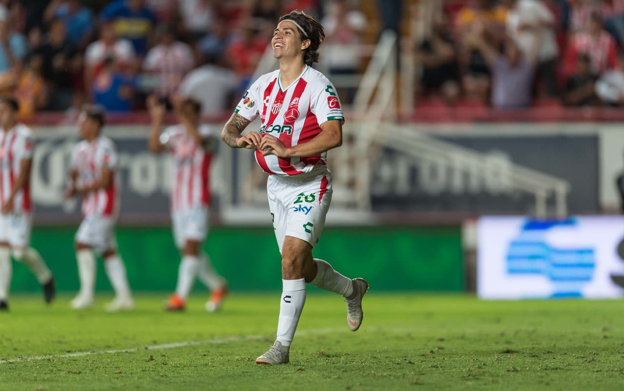 1. Víctor Dávila (Necaxa) - 3.99 millones de dólares / Subió en un 1.650% su valor