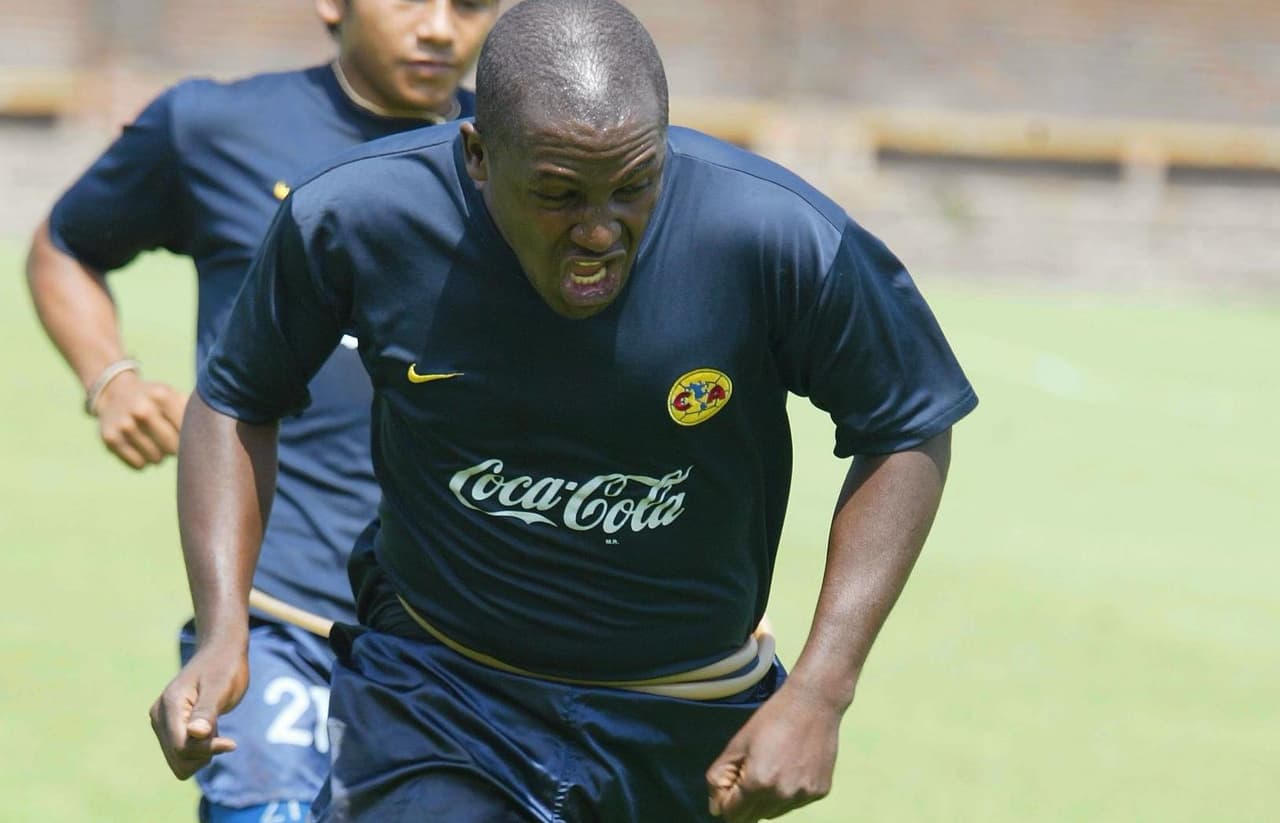 En el 2000, junto a Oviedo, llegó Leonardo Fabio Moreno procedente también del América de Cali. Sin embargo, este delantero no tuvo el rendimiento deseado.