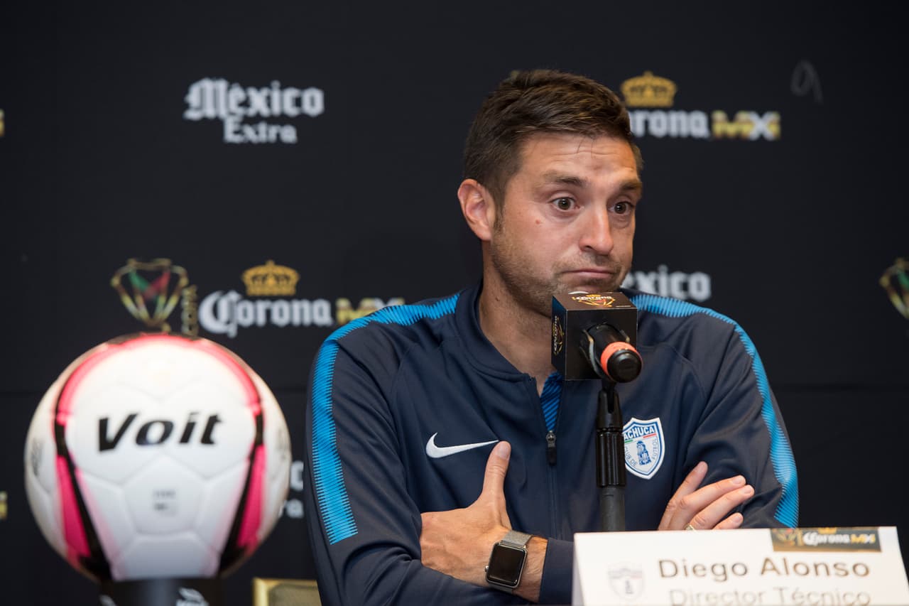 Los resultados de Alonso todavía lo respaldan ya que obtuvo dos títulos en los últimos años, pero la continuidad de los técnicos se sustentan con más logros.