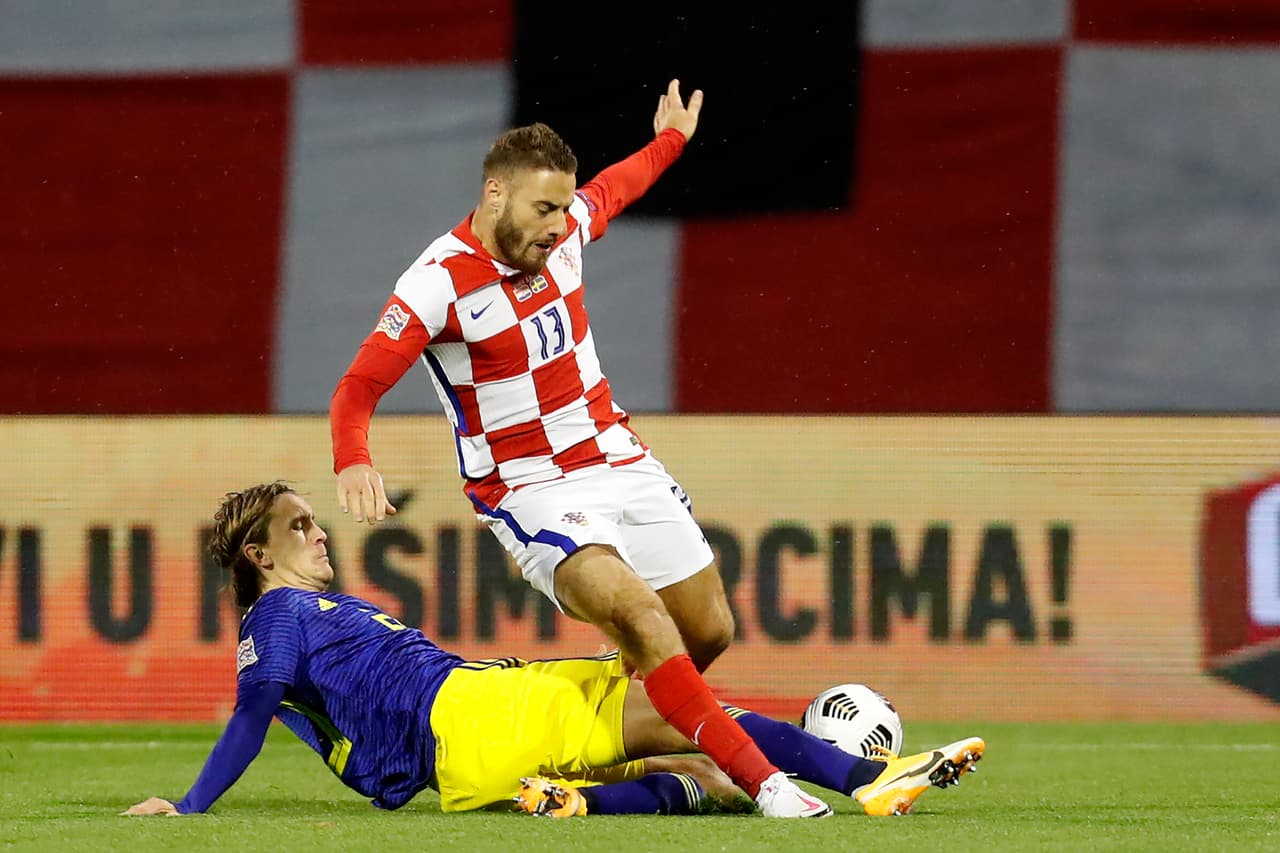 Croacia se recupera después de dos derrotas en la UEFA Nations League y vence a Suecia 2-1. Los goles croatas fueron por parte de Vlasić al 31 y de Kramaric al 84. Por parte de los suecos, Berg descontó al minuto 66.