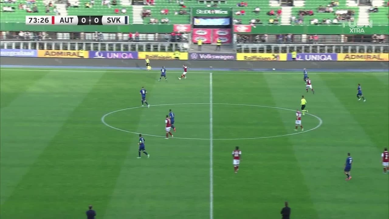 ¡TIRO ATAJADO! disparo por Michal Duris.