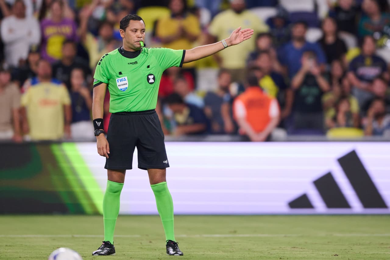Liga MX se queja por arbitraje y Mikel Arriola explica actuar ante Concacaf