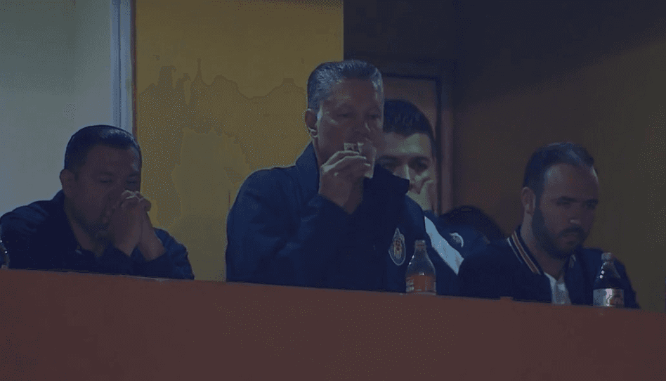 Peláez pidió ayuda a todos los santos en los penales de Chivas