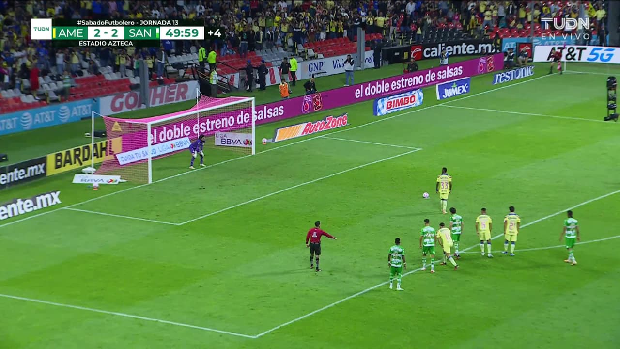 ¡GOL!  anota para América. Julián Quiñones